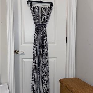 Geometric Strapless Jumpsuit 🖤